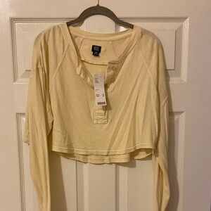 NWT Urban Outfitters BDG Cream Long Sleeve Crop Top